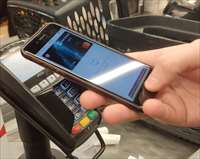 Сервисы Apple Pay и Google Pay работают по-прежнему