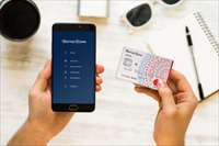 Повышенный кэшбэк? Выбираем карту World